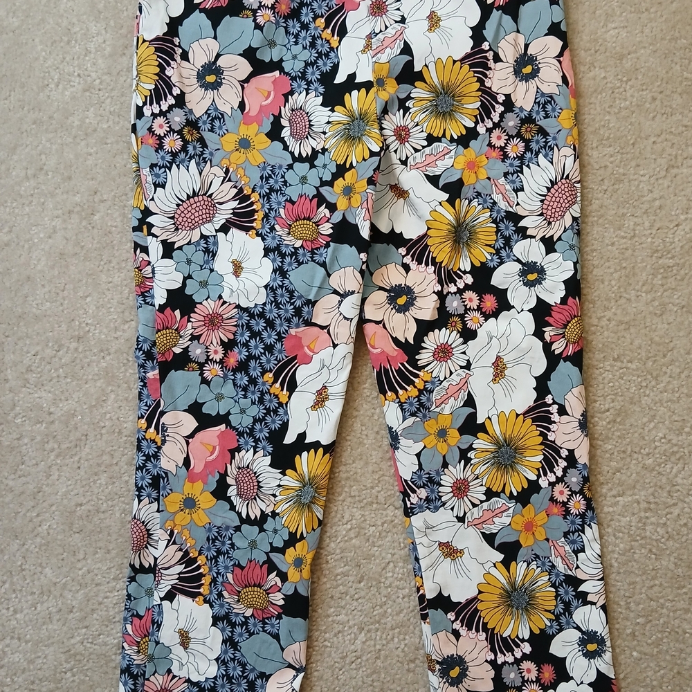 New Floral Women Medium Bottoms